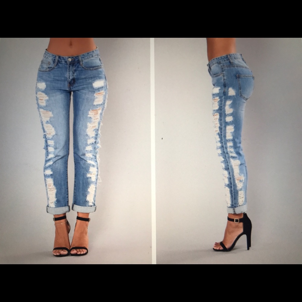 Distressed Boyfriend Jeans